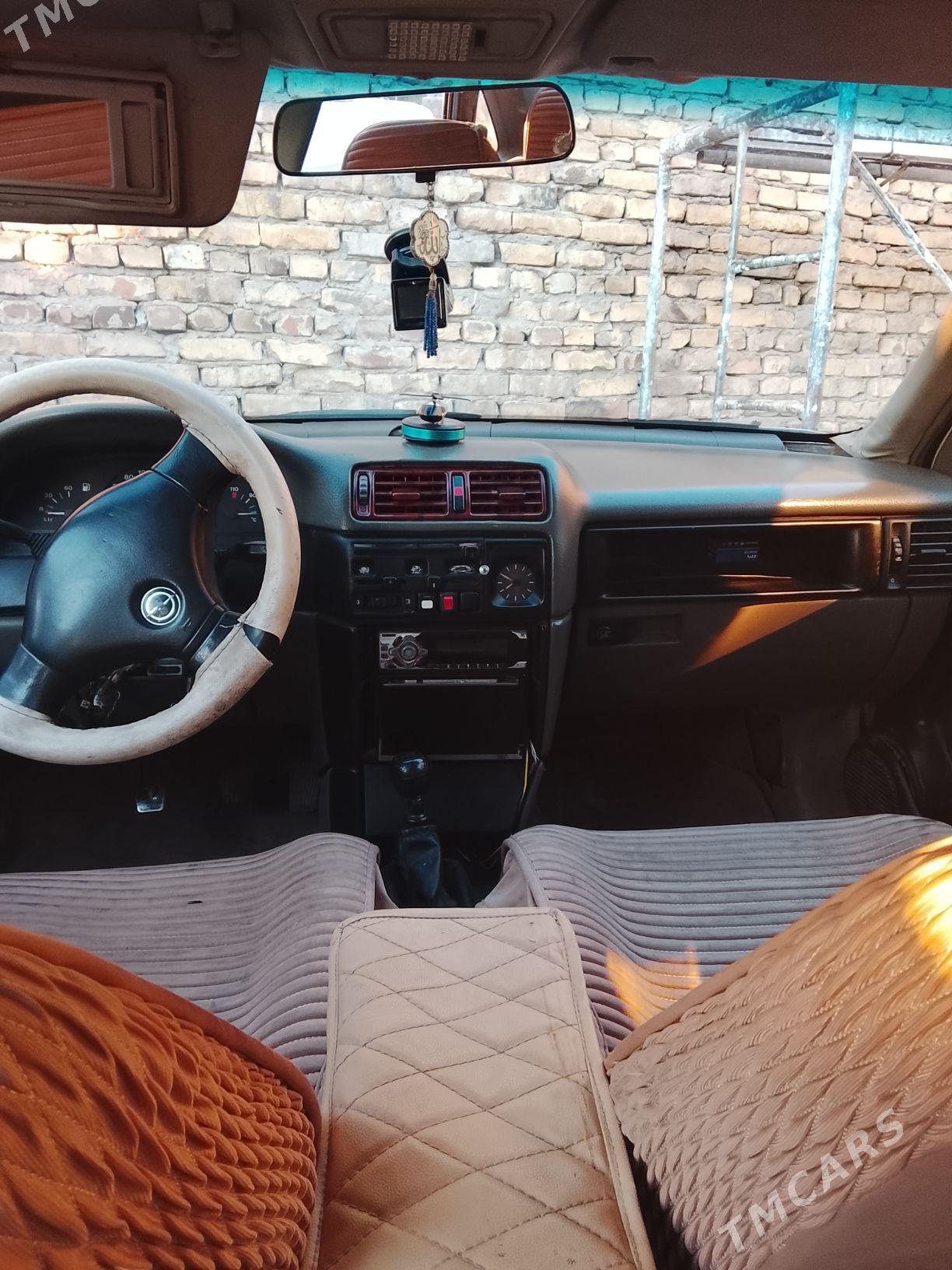 Opel Vectra 1992 - 24 000 TMT - Çärjew - img 8