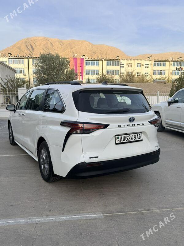 Toyota Sienna 2021 - 500 000 TMT - Balkanabat - img 6