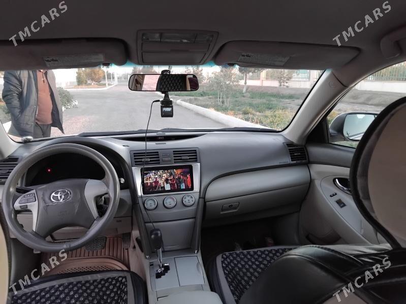 Toyota Camry 2011 - 180 000 TMT - Сакарчага - img 7
