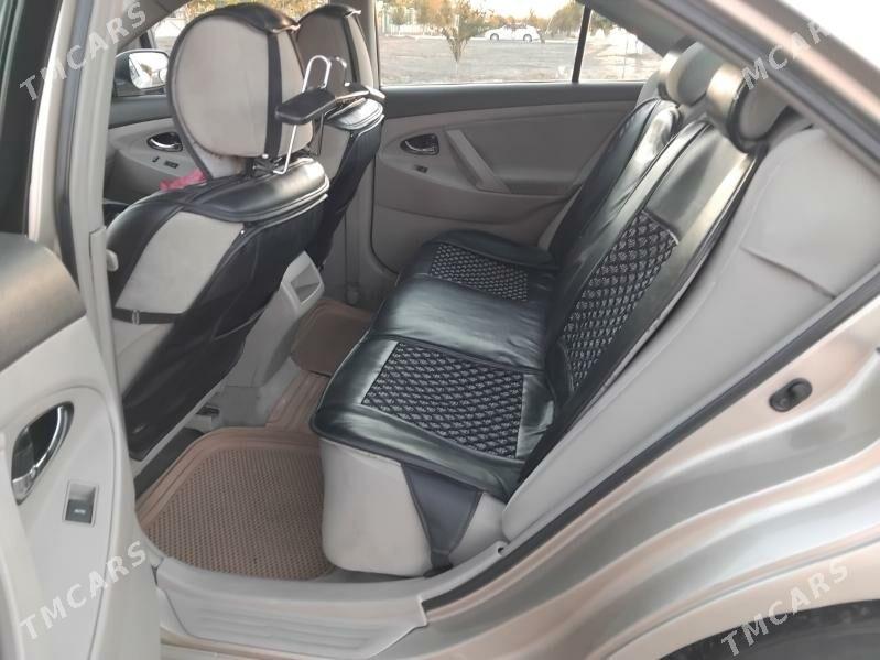 Toyota Camry 2011 - 180 000 TMT - Сакарчага - img 6