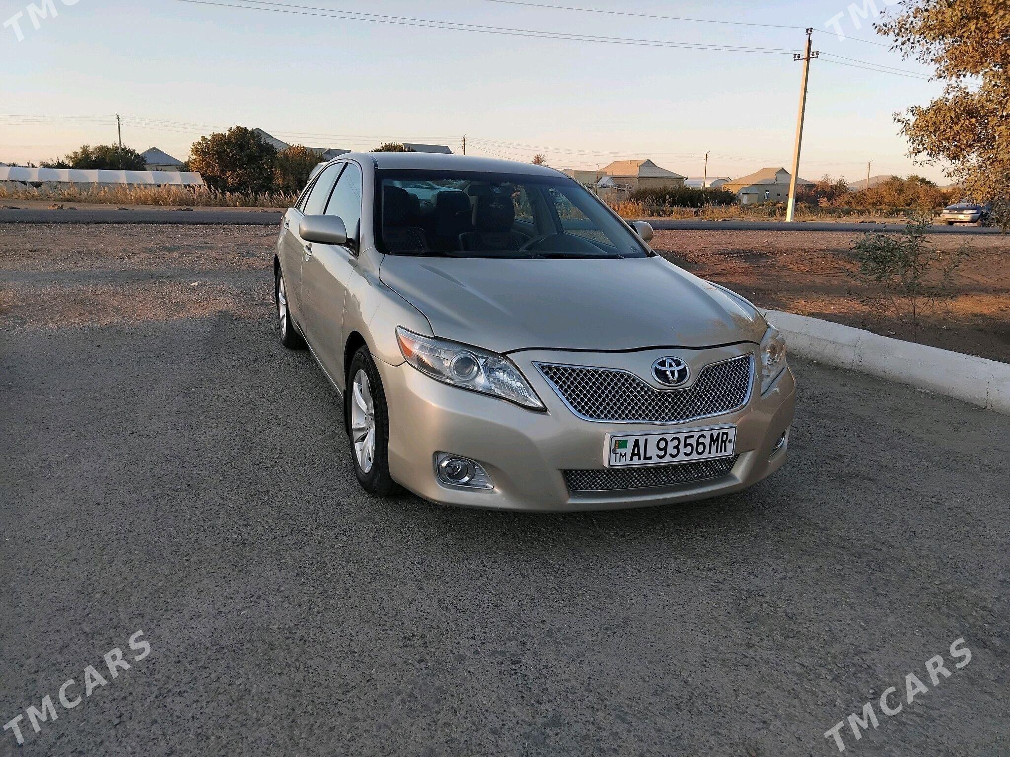 Toyota Camry 2011 - 180 000 TMT - Sakarçäge - img 1
