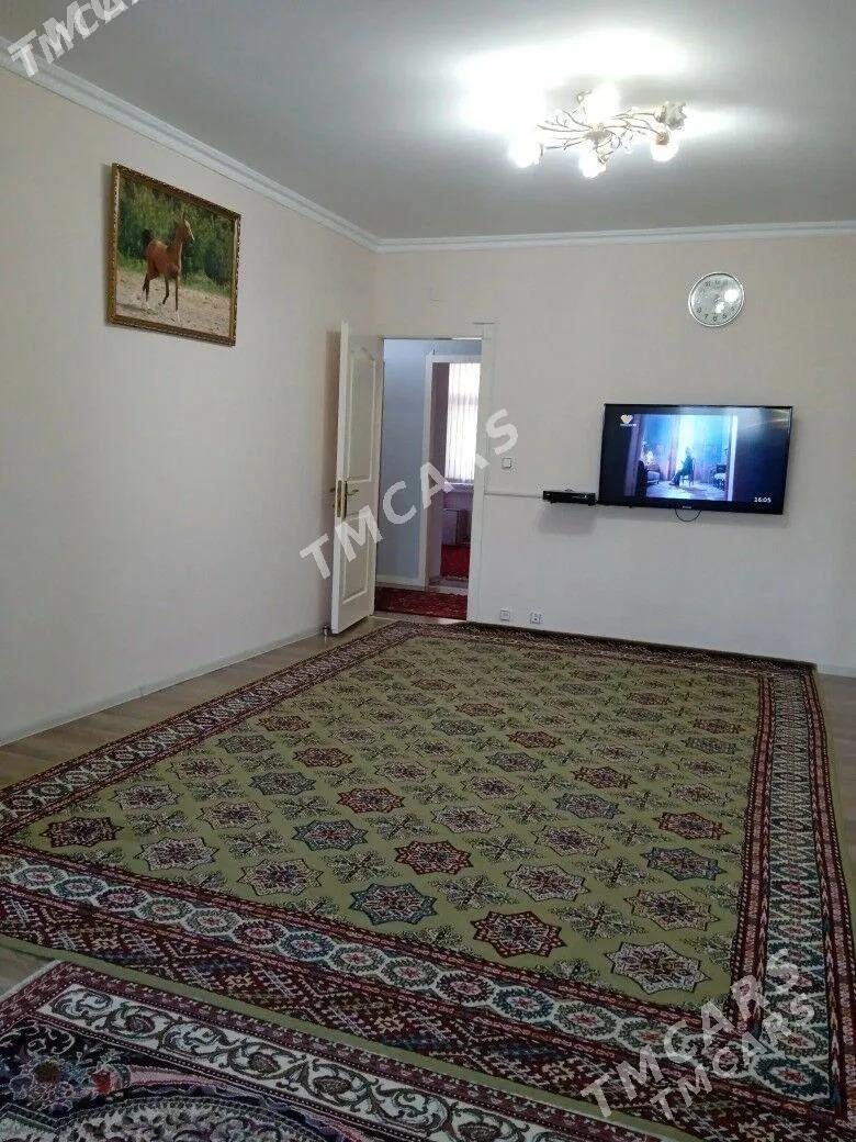 11 mkr 3/3 etaž 3 komnat - 11 мкр - img 3