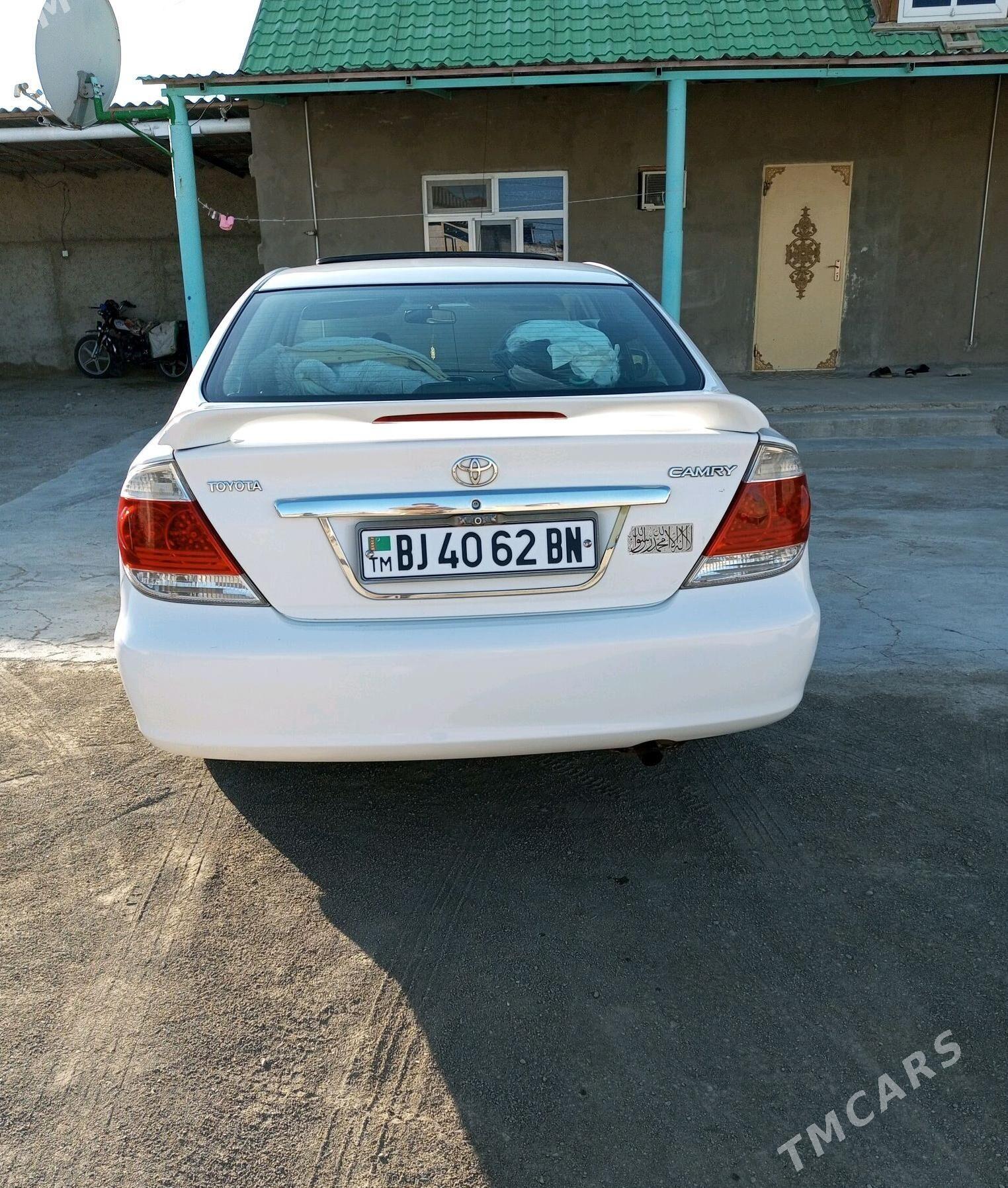 Toyota Camry 2003 - 160 000 TMT - Берекет - img 9