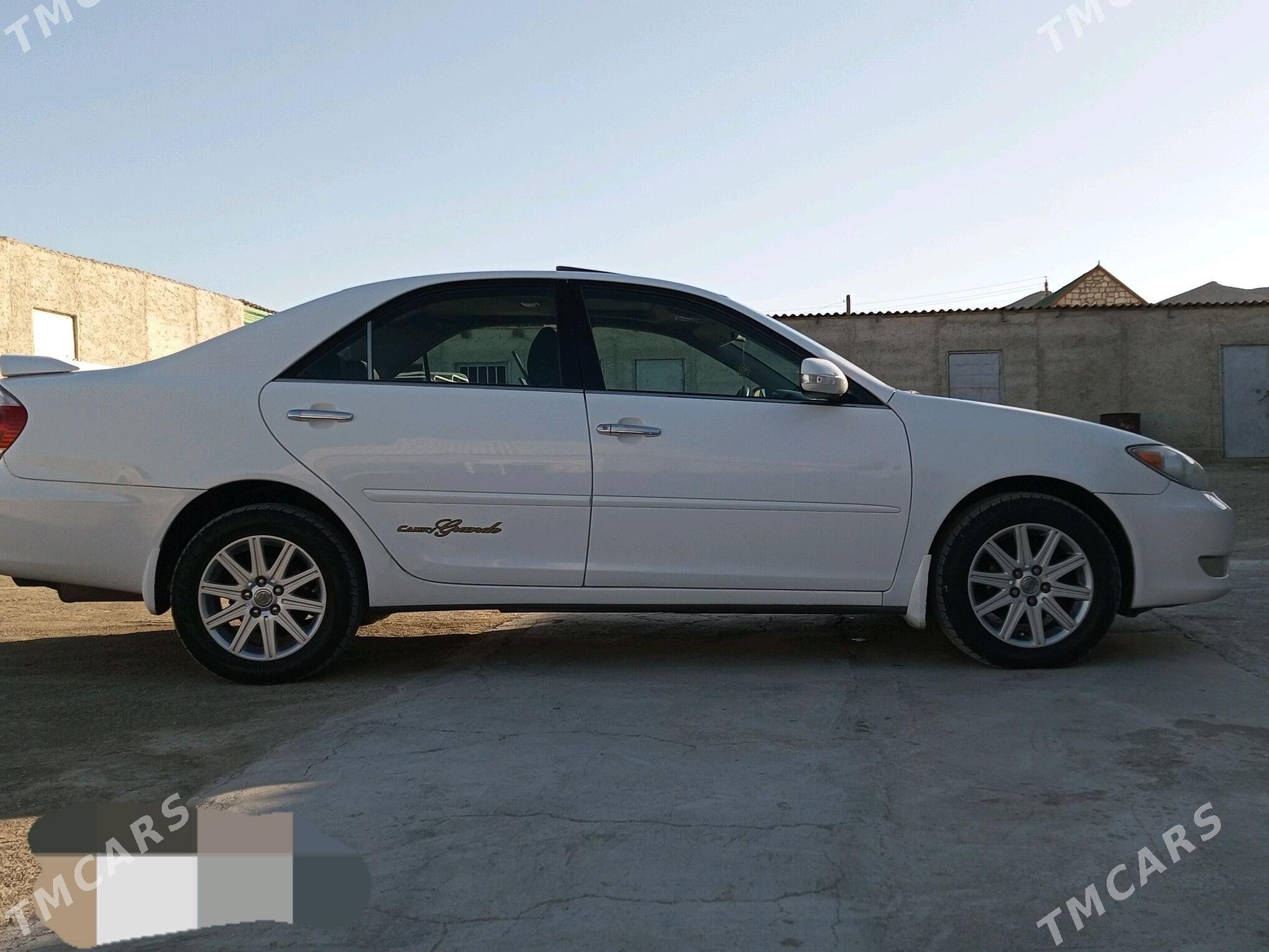 Toyota Camry 2003 - 160 000 TMT - Берекет - img 4