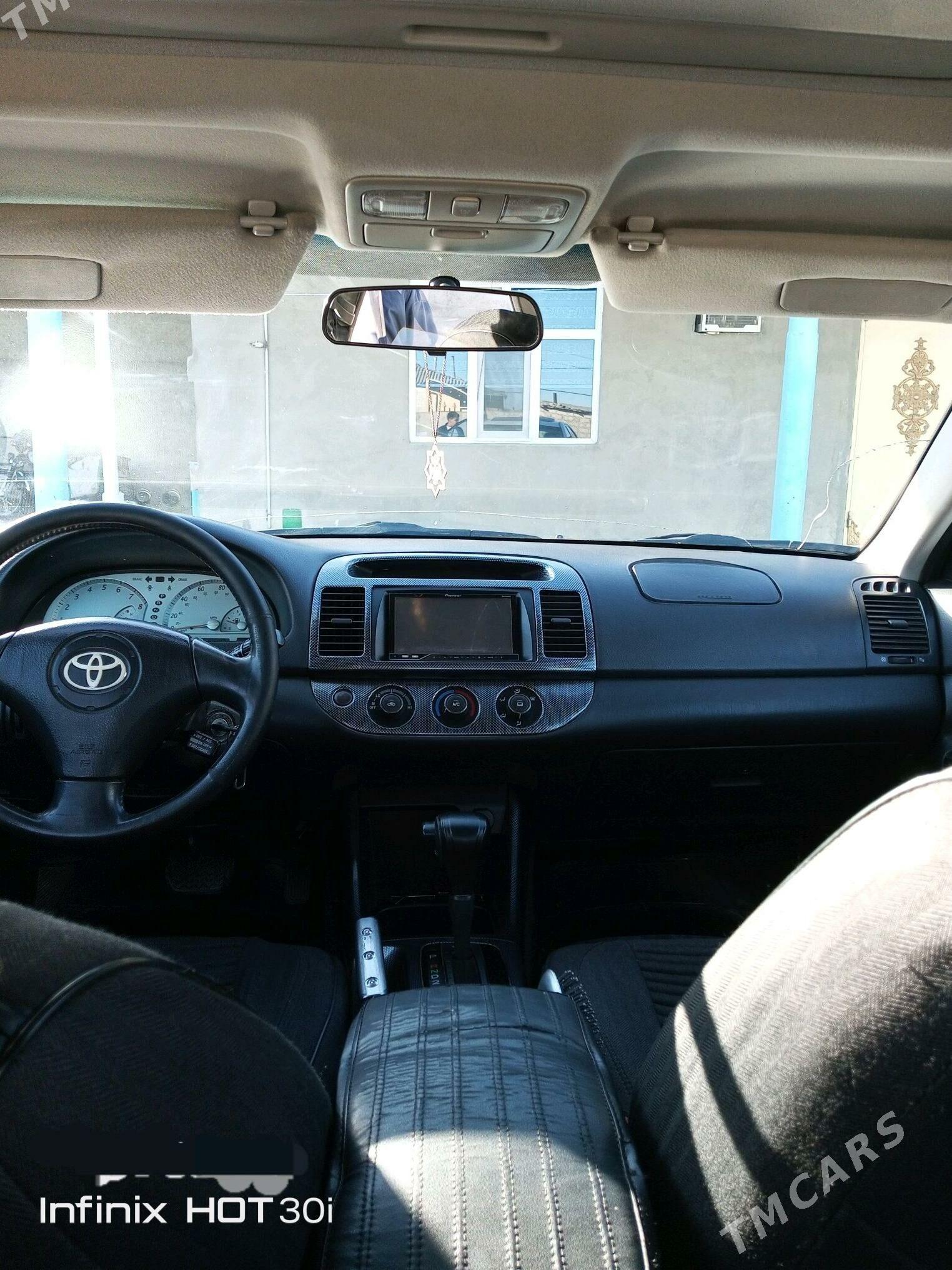 Toyota Camry 2003 - 160 000 TMT - Берекет - img 5