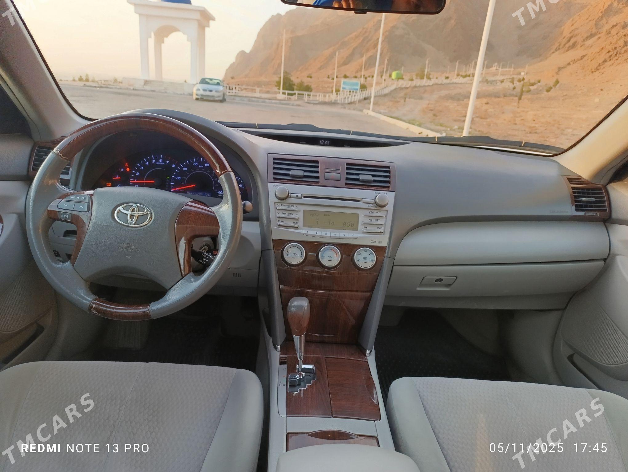 Toyota Camry 2010 - 185 000 TMT - Balkanabat - img 4