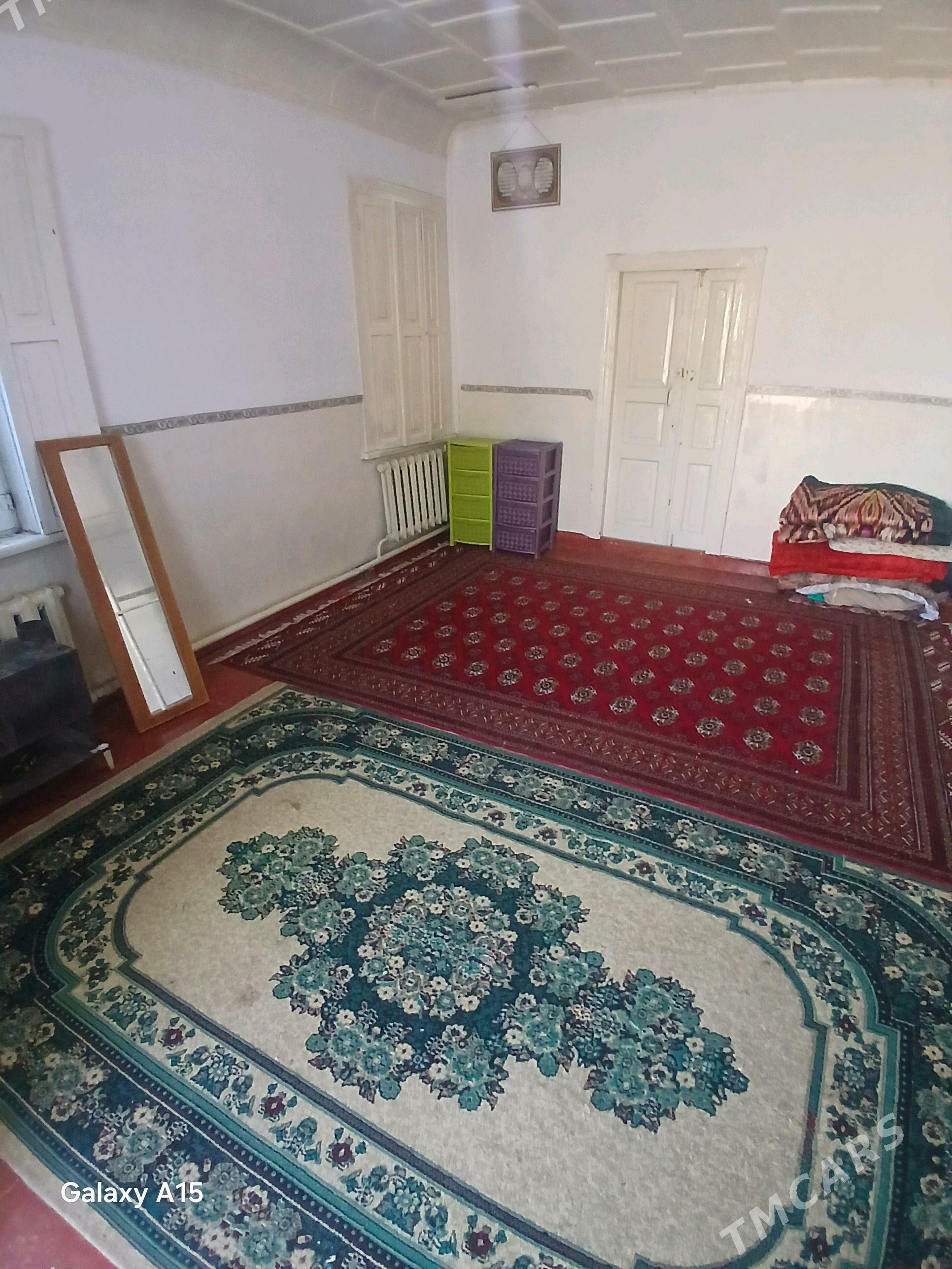 kw bar gyzlara - Hitrowka - img 1