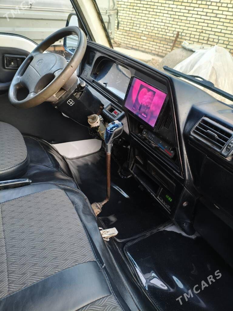 Toyota Hiace 1993 - 70 000 TMT - Mary - img 9