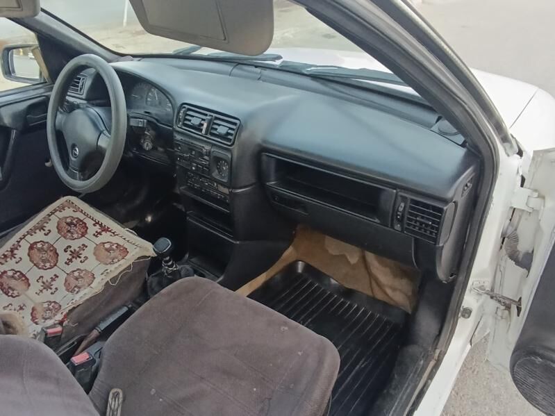 Opel Vectra 1992 - 24 000 TMT - Bäherden - img 5