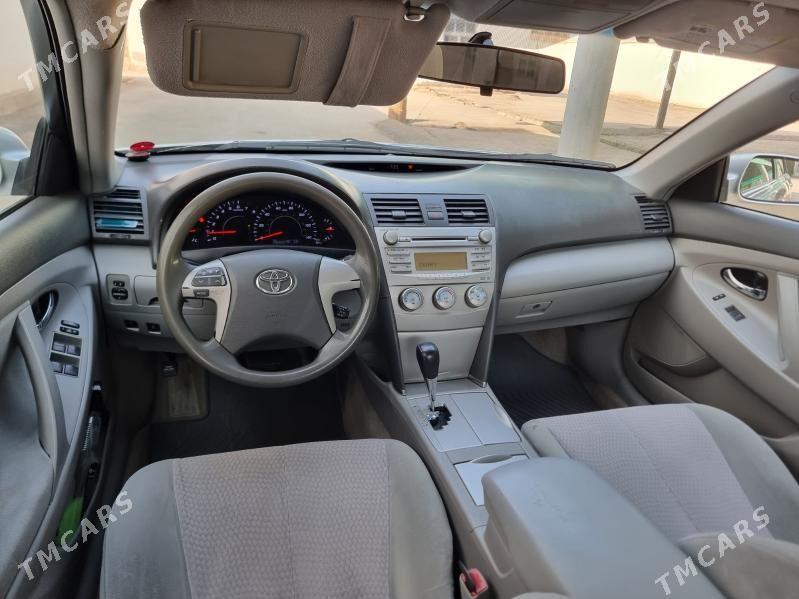 Toyota Camry 2010 - 198 000 TMT - Gubadag - img 2