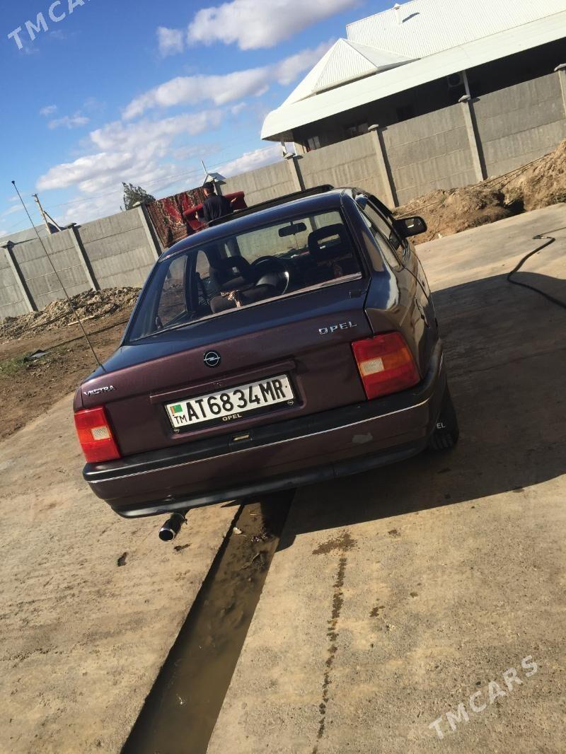 Opel Vectra 1992 - 40 000 TMT - Mary - img 10