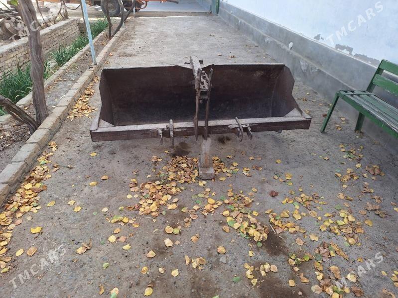 MTZ 80 1992 - 56 000 TMT - Dänew - img 4