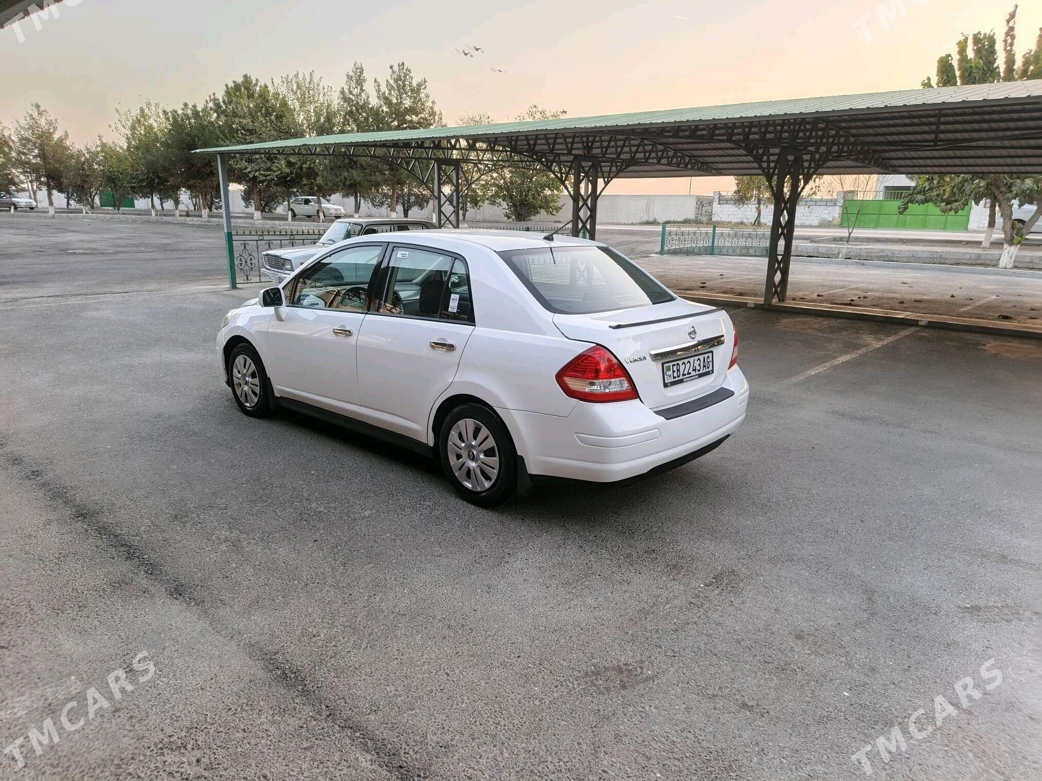 Nissan Versa 2009 - 133 000 TMT - Aşgabat - img 4