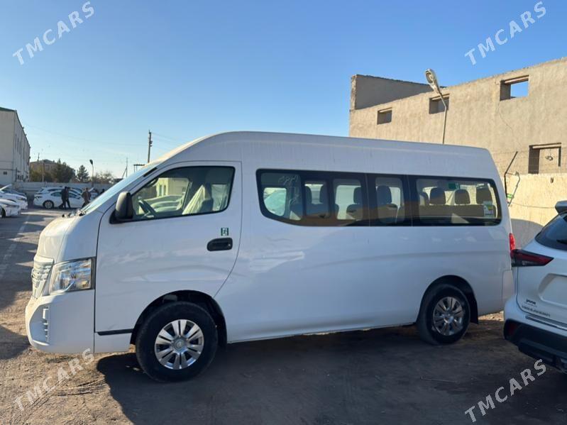 Nissan Urvan 2023 - 420 000 TMT - Mary - img 3