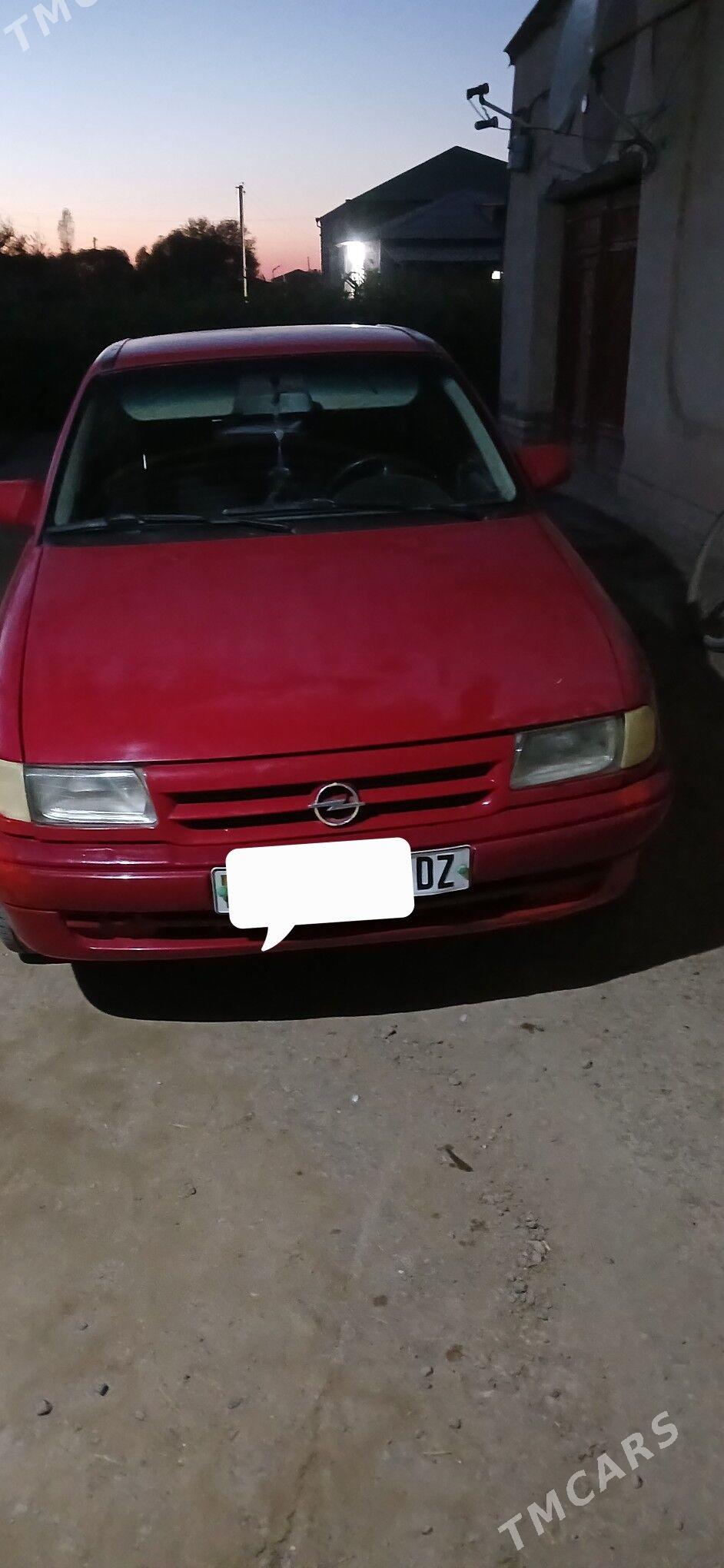 Opel Astra 1993 - 25 000 TMT - Гороглы (Тагта) - img 1