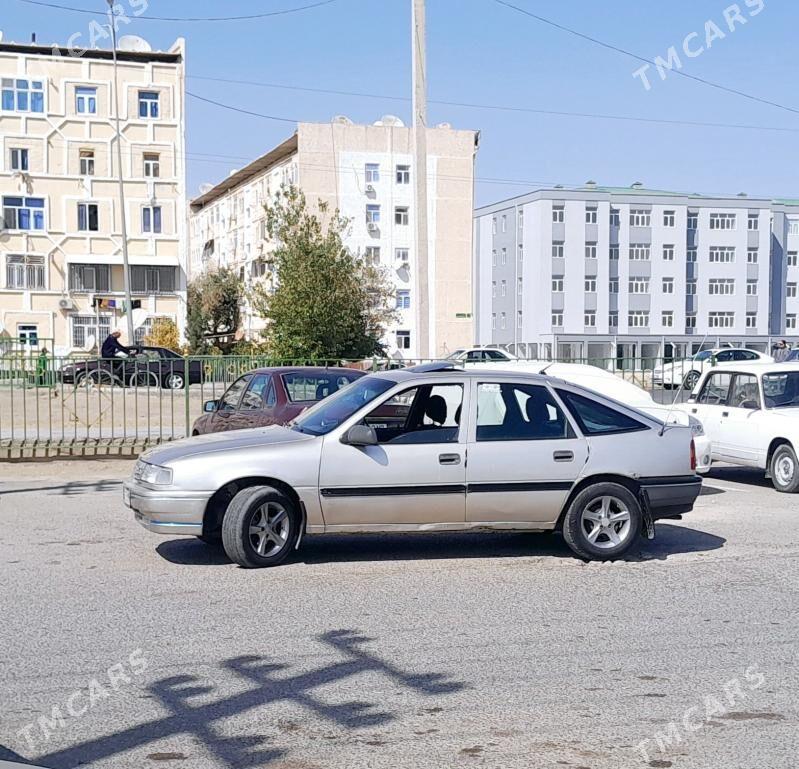 Opel Vectra 1992 - 25 000 TMT - Baýramaly - img 5