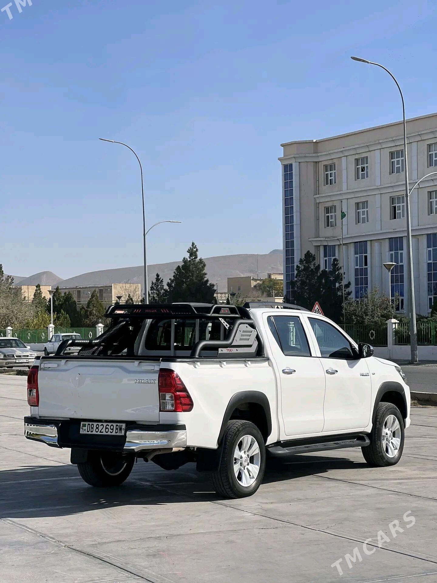 Toyota Hilux 2021 - 500 000 TMT - Gyzylarbat - img 5