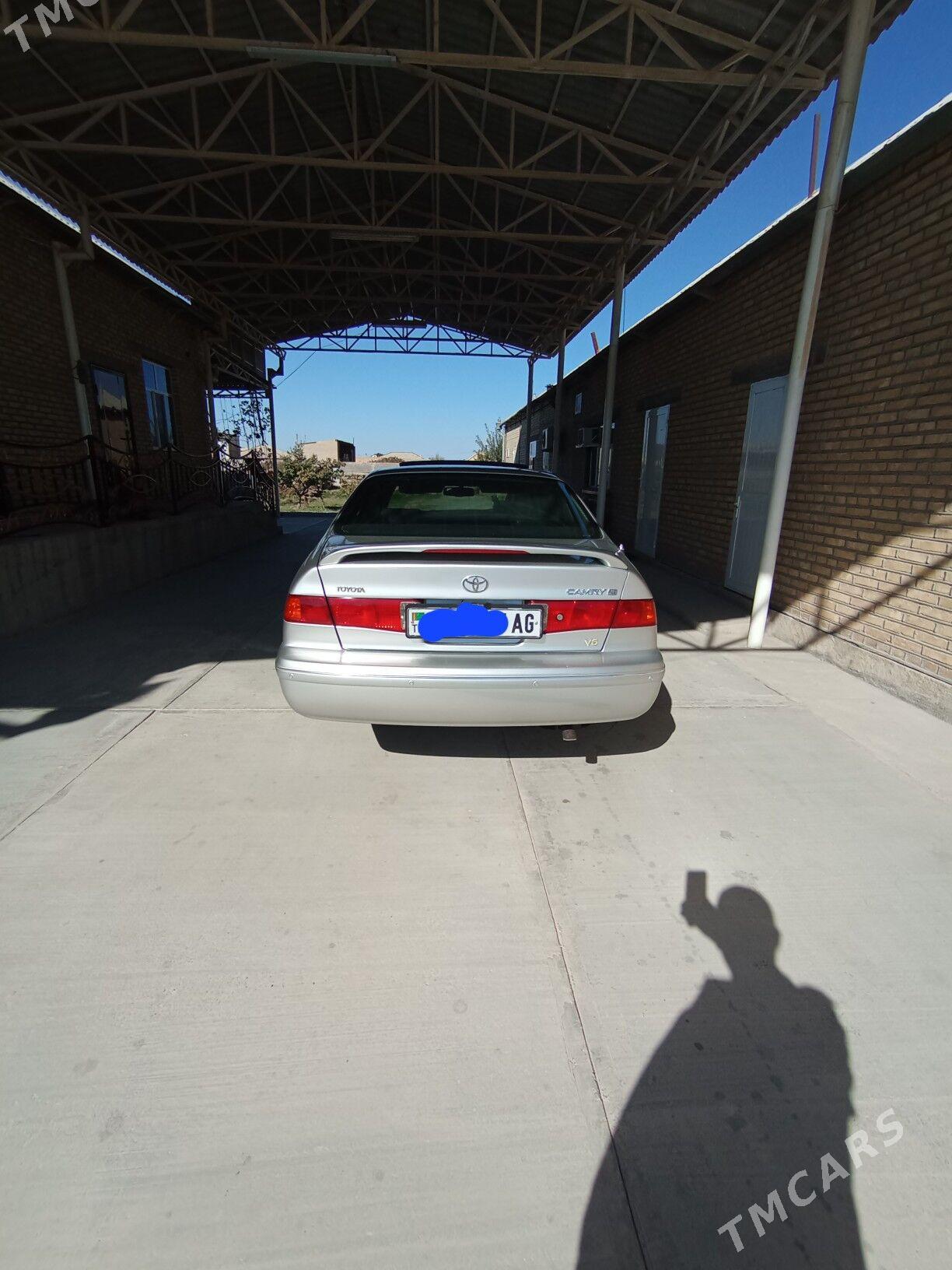 Toyota Camry 2000 - 200 000 TMT - Tejen - img 3