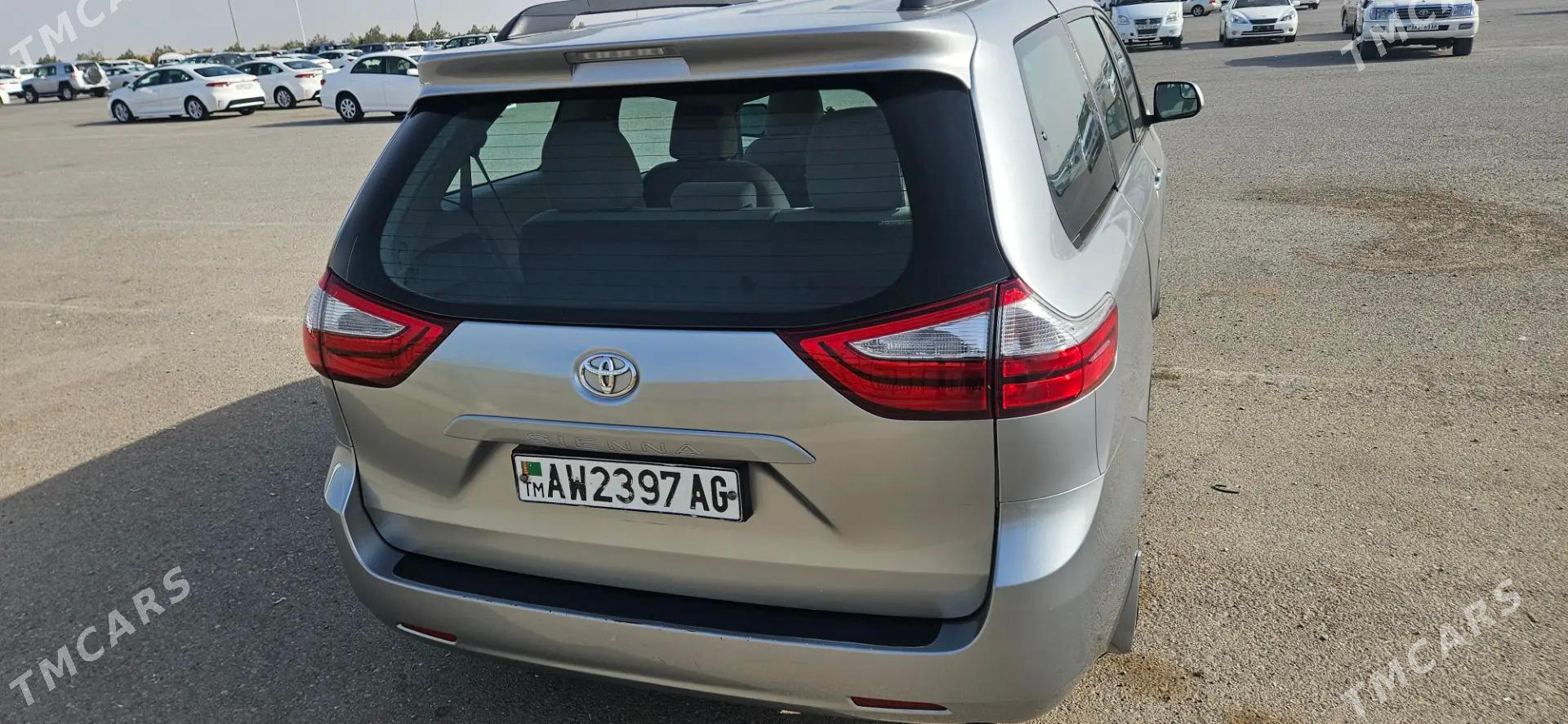 Toyota Sienna 2016 - 340 000 TMT - Atatürk köç. - img 4