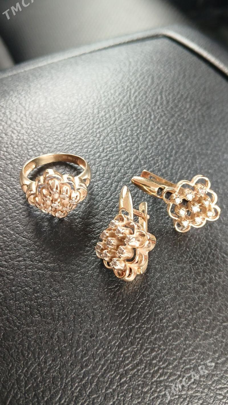 gyzyl komplekt yerevan - Балканабат - img 4