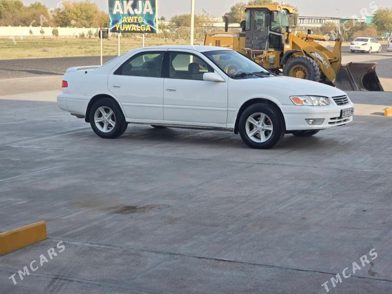 Toyota Camry 2000 - 140 000 TMT - Мары - img 1