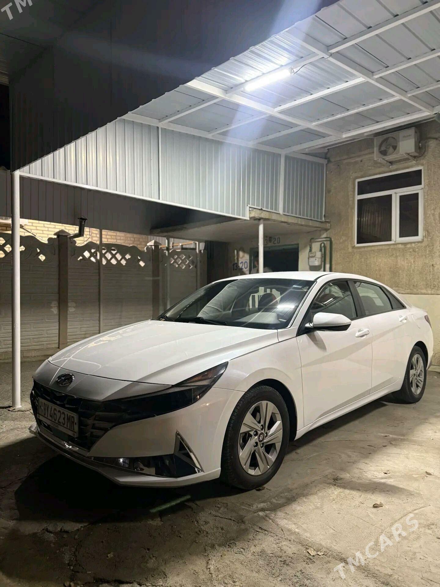 Hyundai Elantra 2022 - 300 000 TMT - Мары - img 1