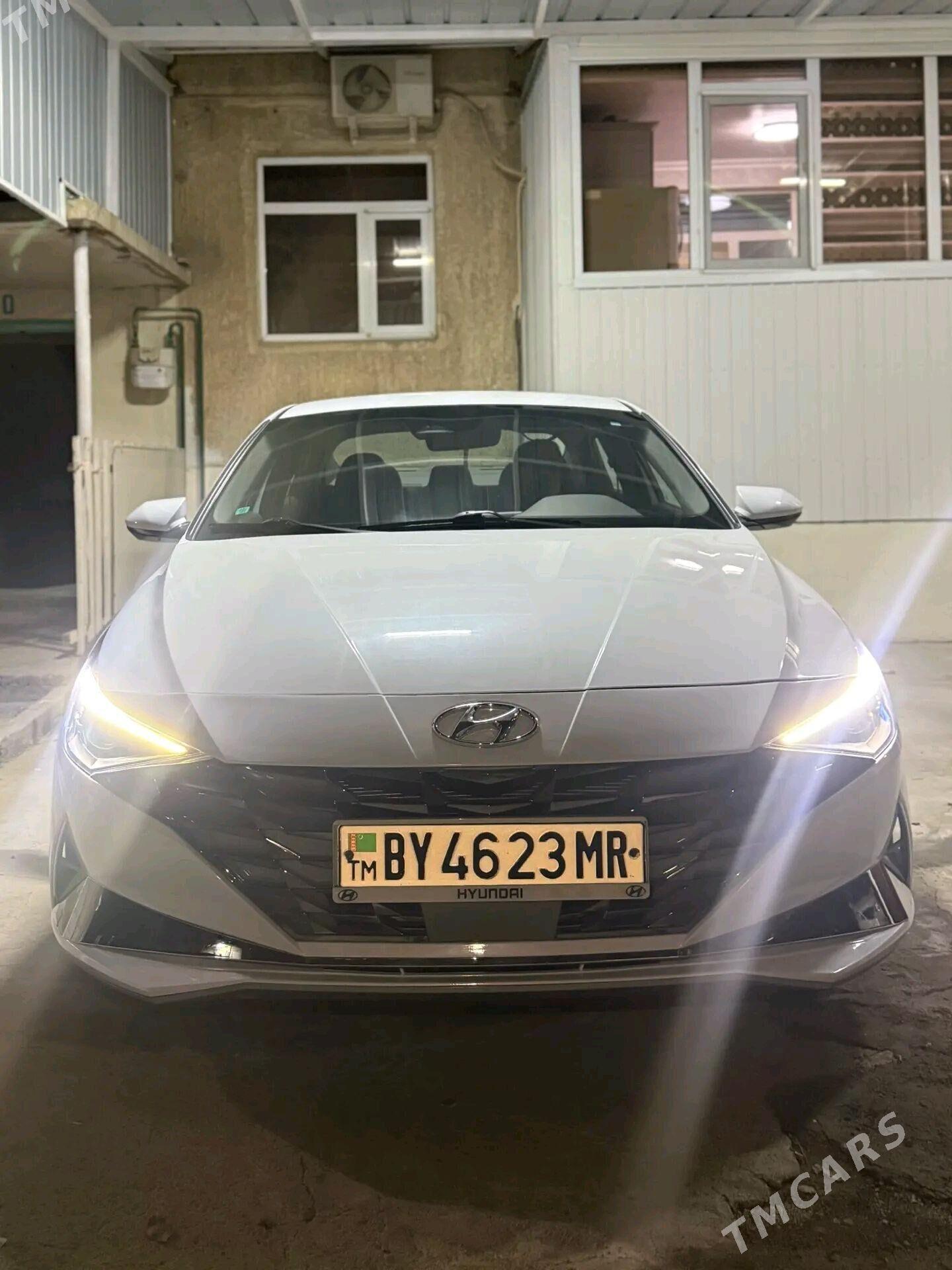 Hyundai Elantra 2022 - 300 000 TMT - Мары - img 2