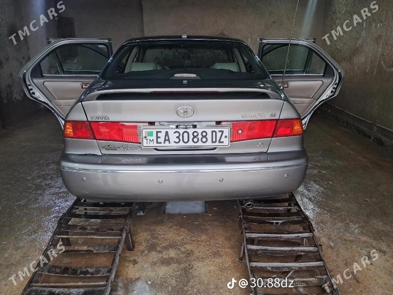 Toyota Camry 2000 - 190 000 TMT - етр. Туркменбаши - img 1