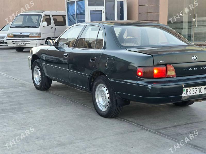 Toyota Camry 1994 - 68 000 TMT - Мары - img 3
