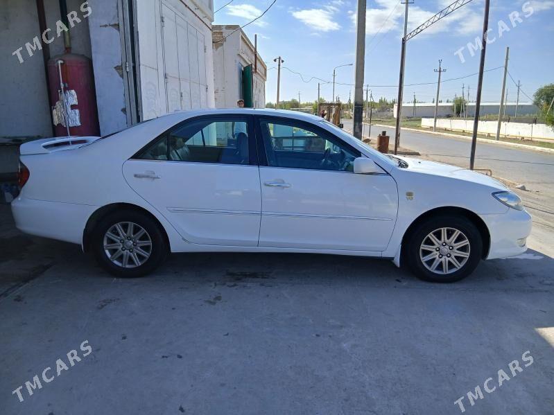 Toyota Camry 2004 - 170 000 TMT - Газаджак - img 1