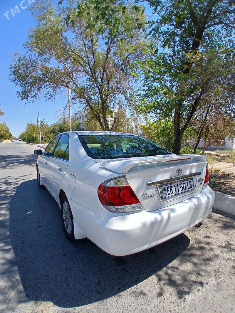 Toyota Camry 2004 - 170 000 TMT - Газаджак - img 3