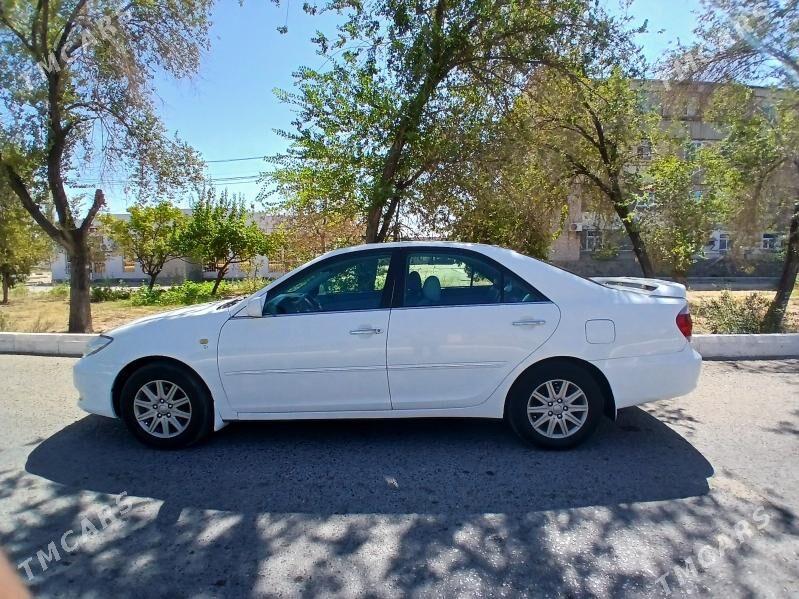 Toyota Camry 2004 - 170 000 TMT - Газаджак - img 2