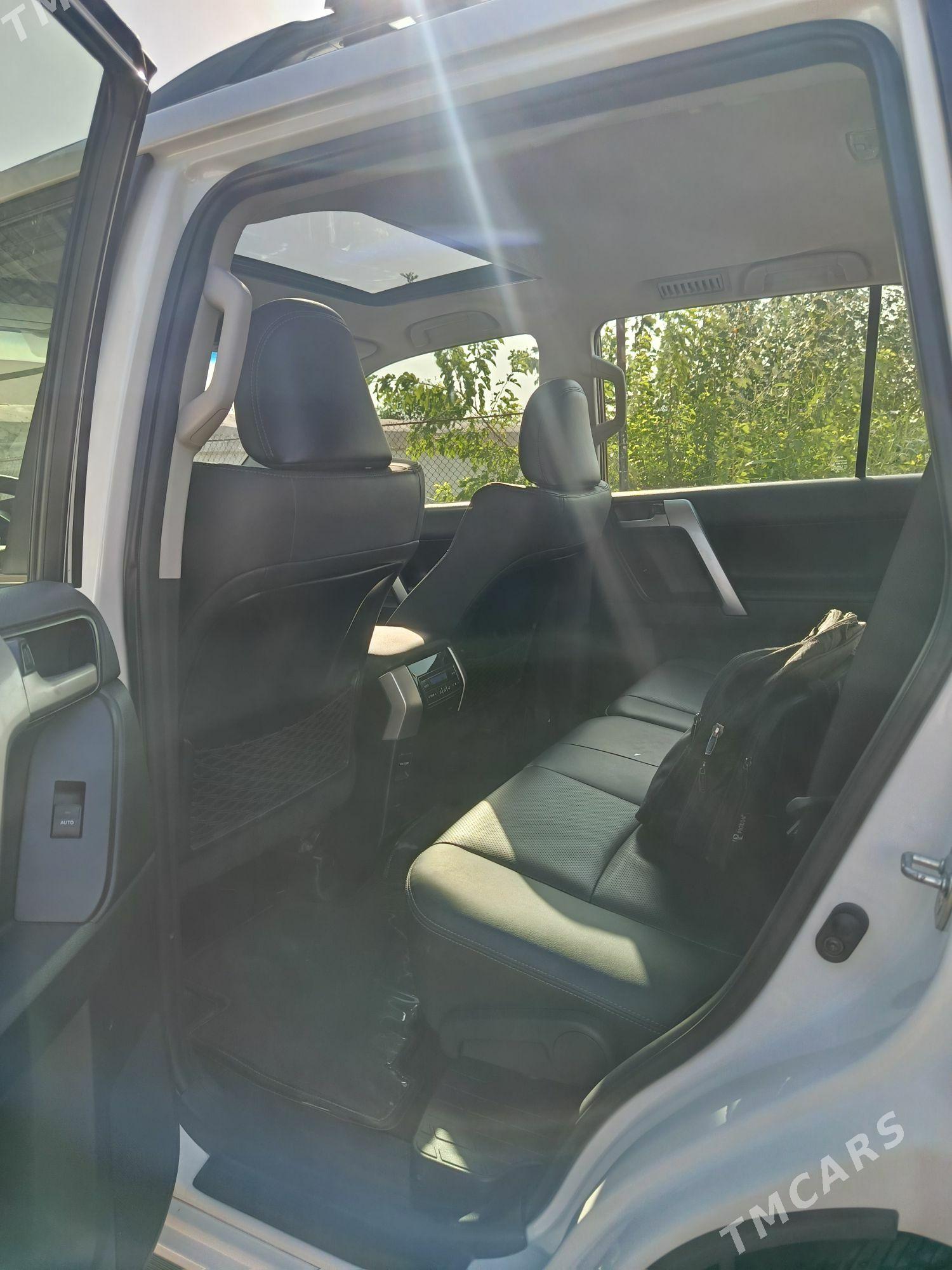 Toyota Land Cruiser Prado 2022 - 1 000 000 TMT - Köneürgenç - img 8