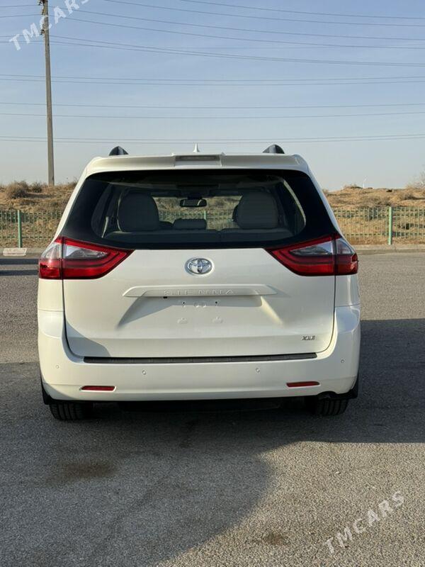 Toyota Sienna 2020 - 530 000 TMT - "Altyn Asyr" Gündogar bazary (Jygyllyk) - img 4