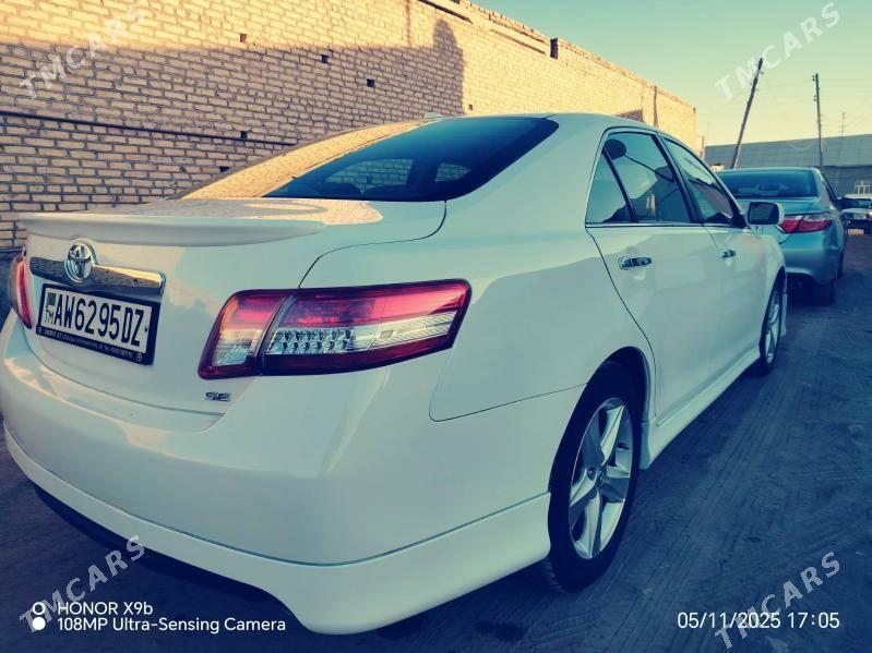 Toyota Camry 2010 - 240 000 TMT - Köneürgenç - img 2