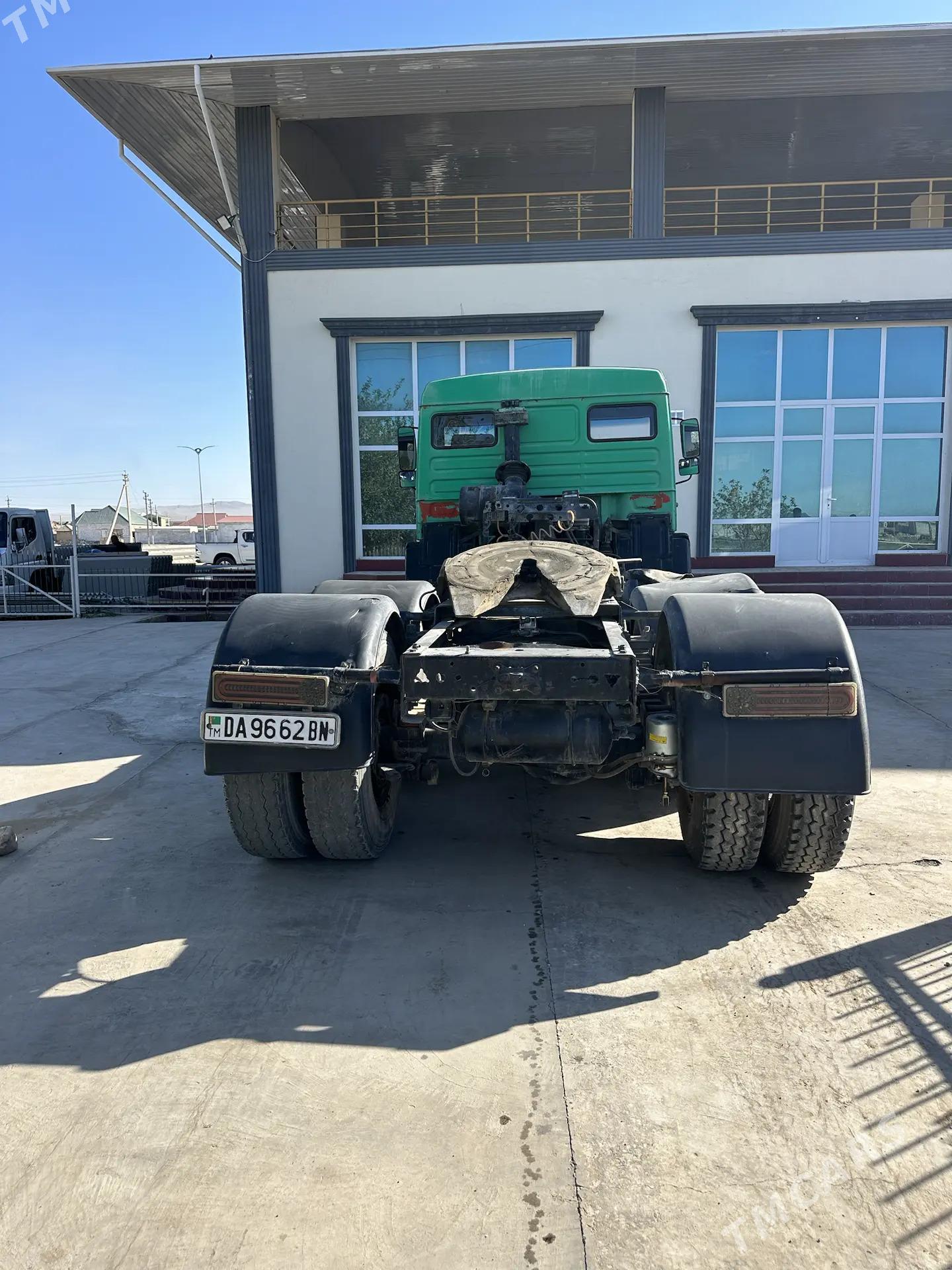 Kamaz Euro 3 2000 - 170 000 TMT - Jebel - img 3