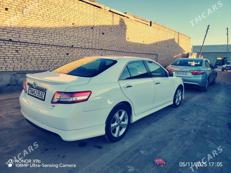 Toyota Camry 2010 - 240 000 TMT - Köneürgenç - img 5