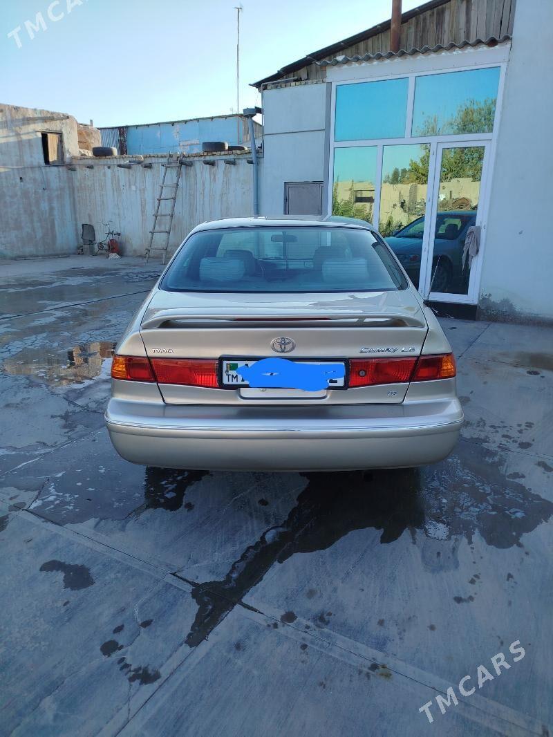 Toyota Camry 1999 - 145 000 TMT - Дашогуз - img 4