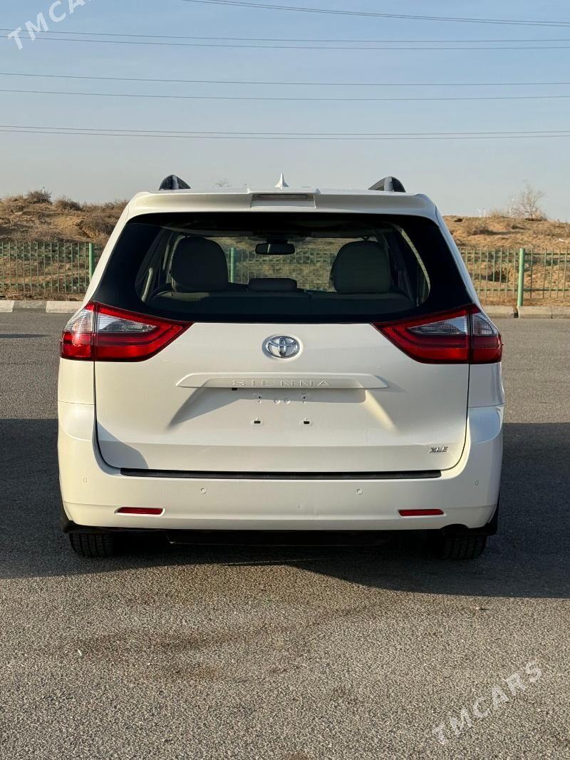 Toyota Sienna 2019 - 470 000 TMT - "Altyn Asyr" Gündogar bazary (Jygyllyk) - img 2