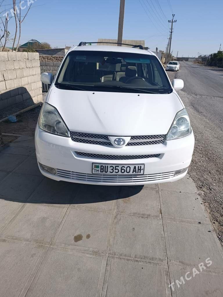Toyota Sienna 2004 - 190 000 TMT - Кака - img 1
