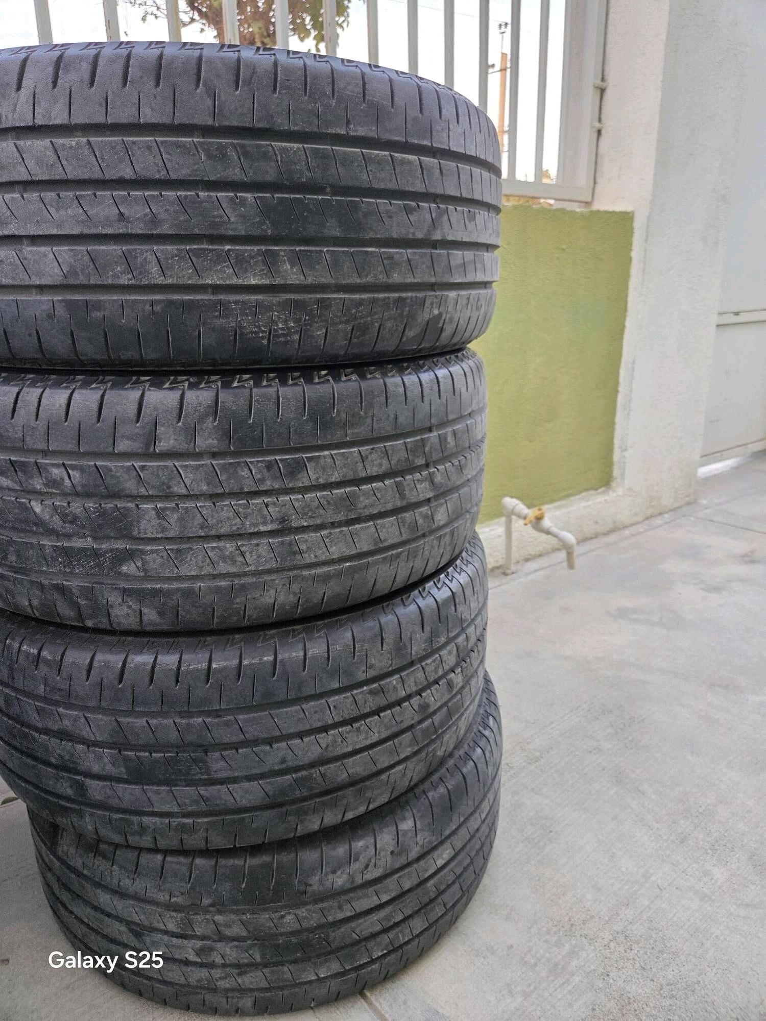 235 45 18 BRIDGESTONE 400 TMT - Änew - img 3