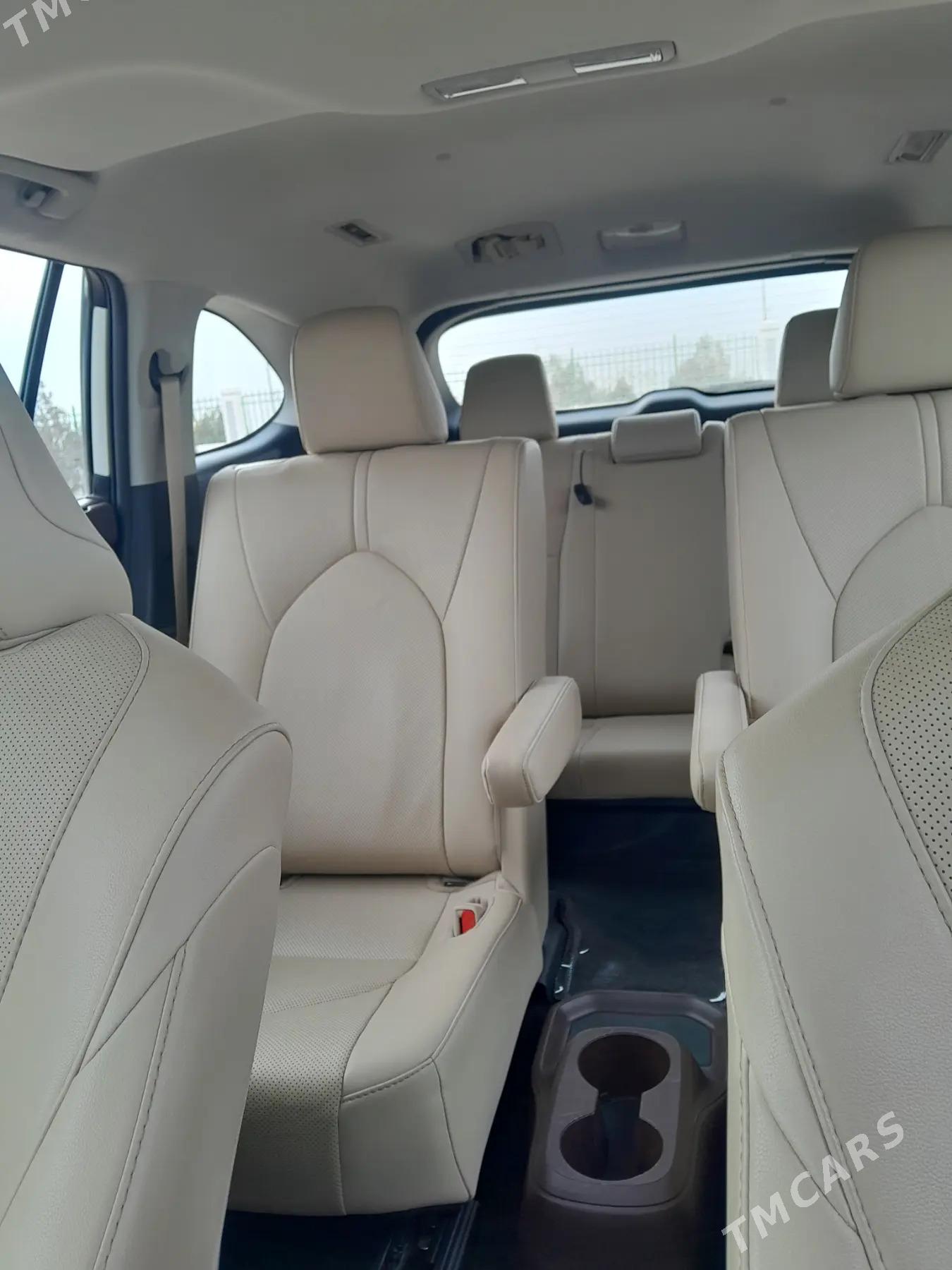 Toyota Highlander 2021 - 650 000 TMT - Daşoguz - img 6