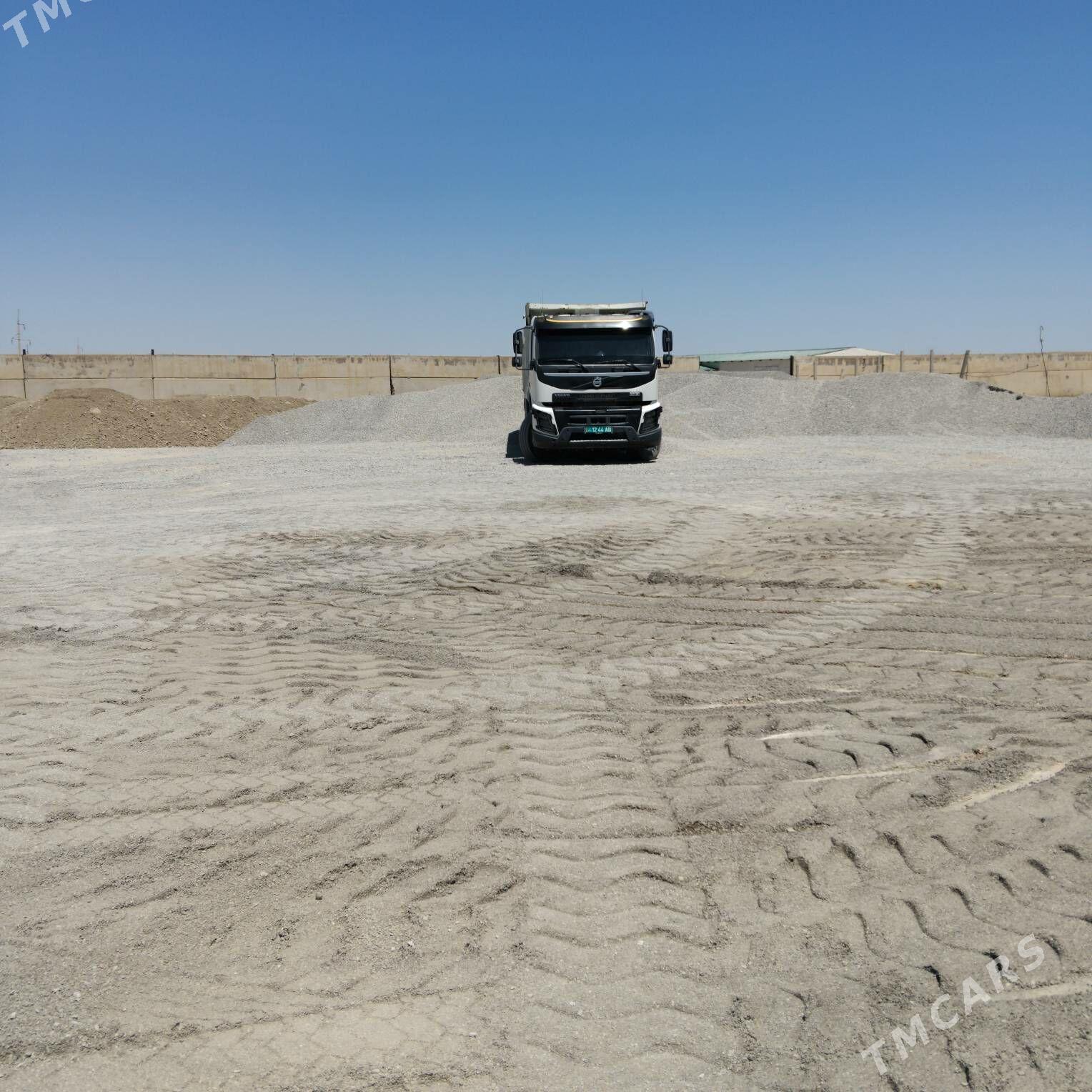 Volvo EURO 4 2014 - 790 000 TMT - Ашхабад - img 5