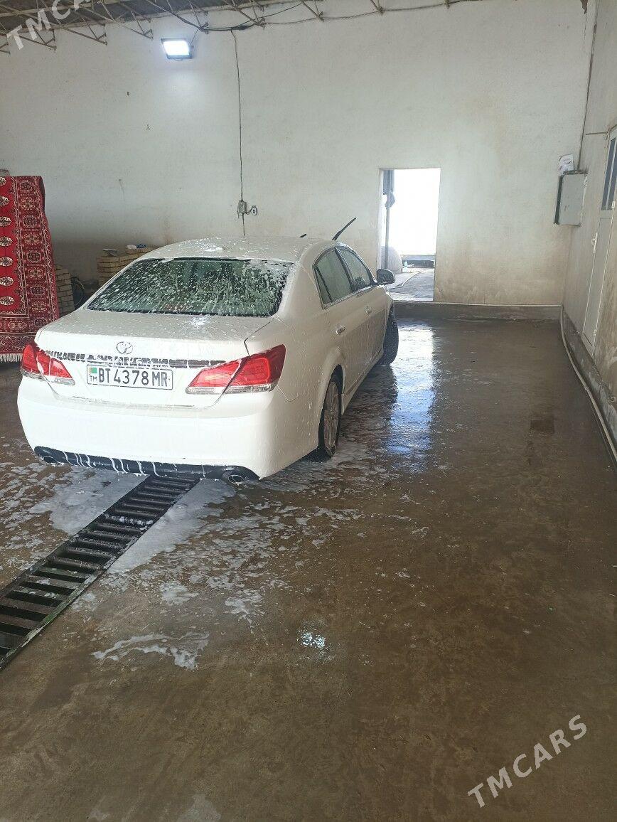 Toyota Avalon 2011 - 300 000 TMT - Сакарчага - img 1