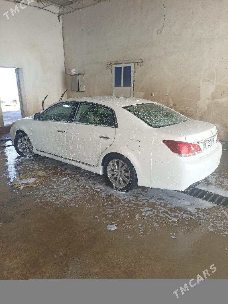 Toyota Avalon 2011 - 300 000 TMT - Сакарчага - img 2