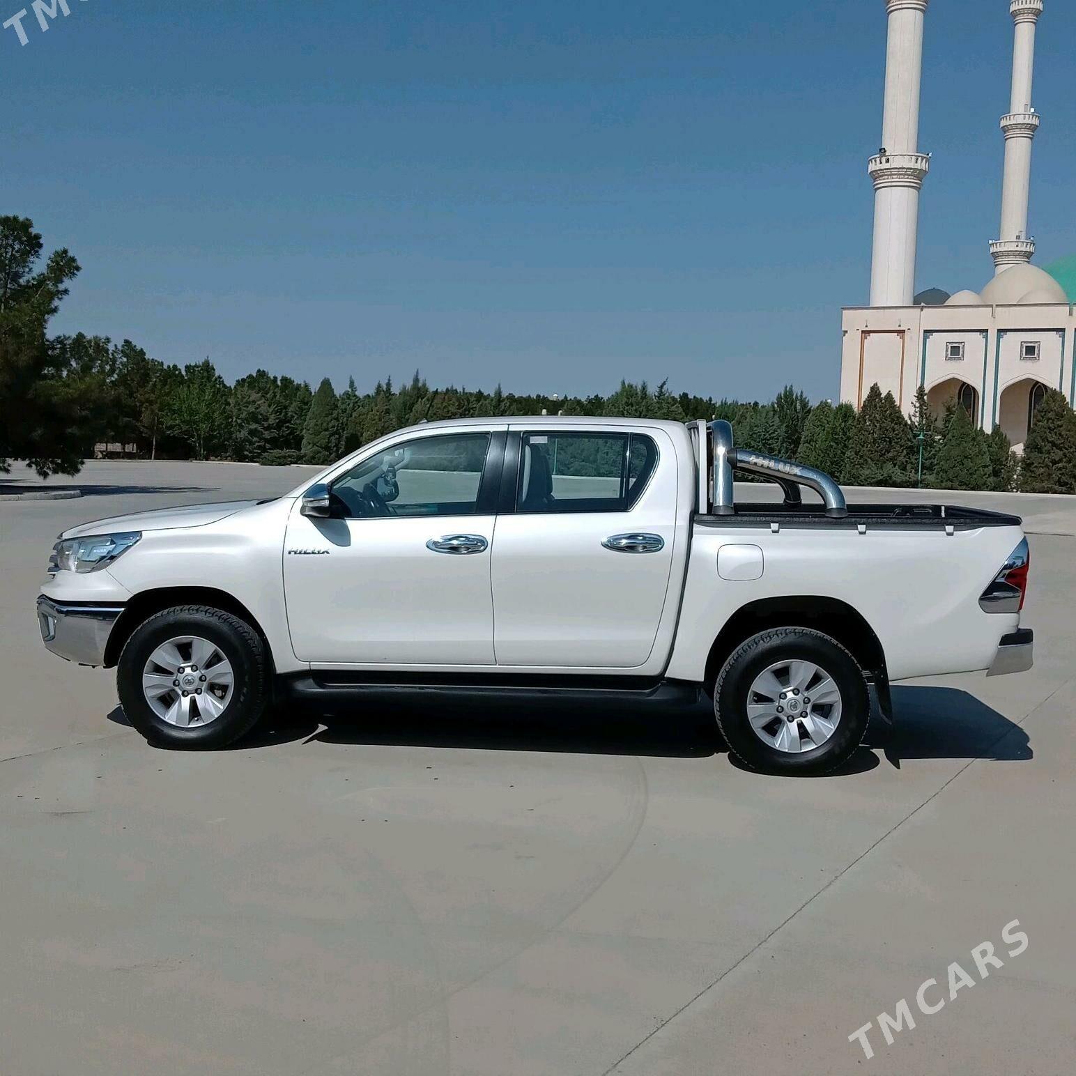 Toyota Hilux 2016 - 450 000 TMT - Gökdepe - img 10