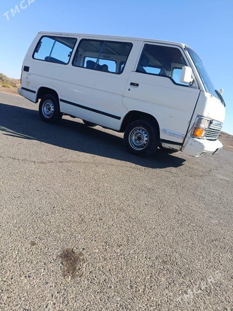 Toyota Hiace 1988 - 35 000 TMT - Мургап - img 1