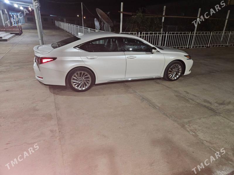Lexus ES 350 2021 - 640 000 TMT - Sarahs - img 3