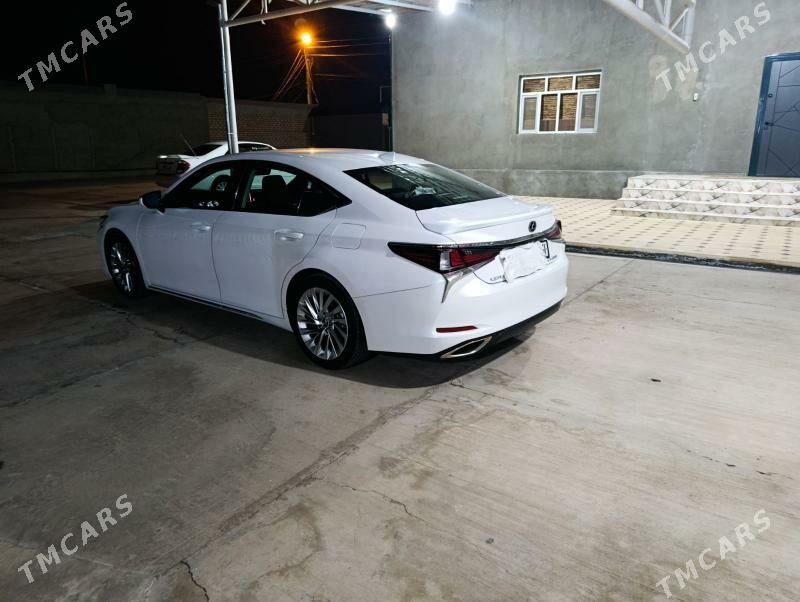 Lexus ES 350 2021 - 640 000 TMT - Sarahs - img 6