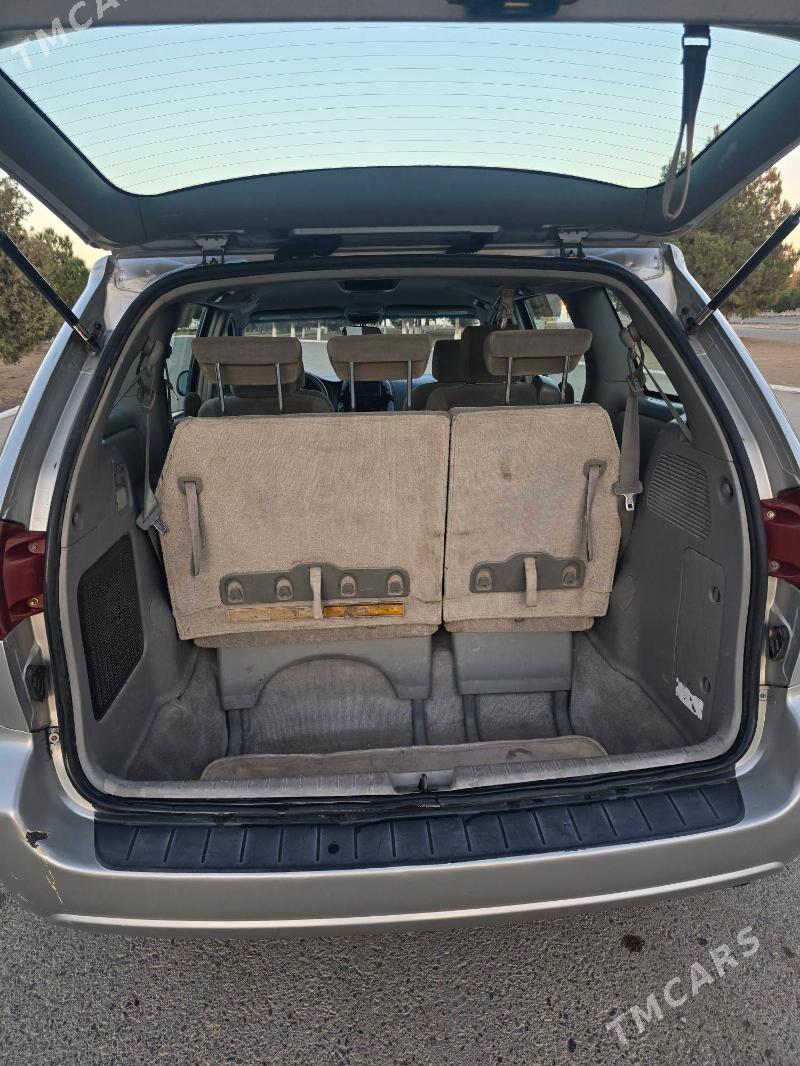 Toyota Sienna 2005 - 225 000 TMT - Мары - img 7